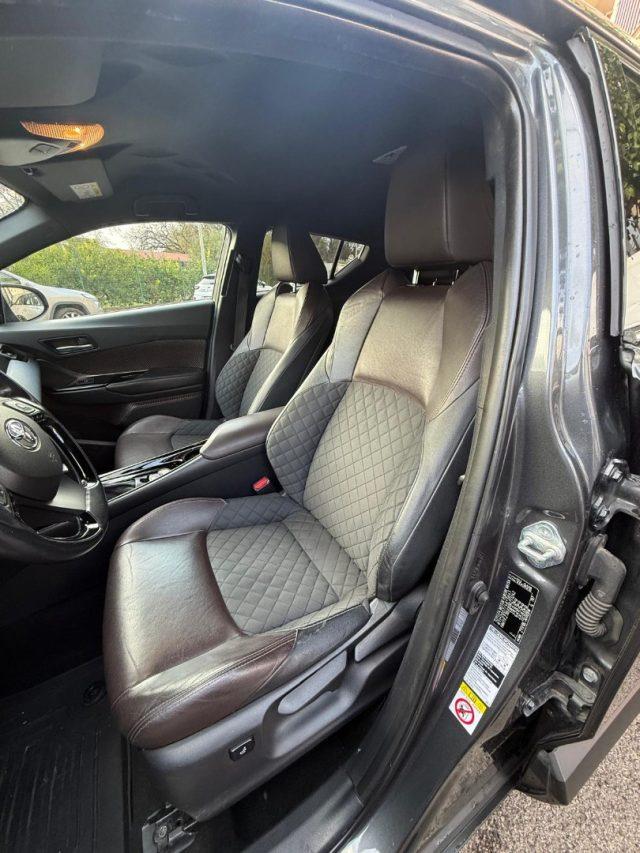 TOYOTA C-HR 1.8 Hybrid E-CVT Lounge