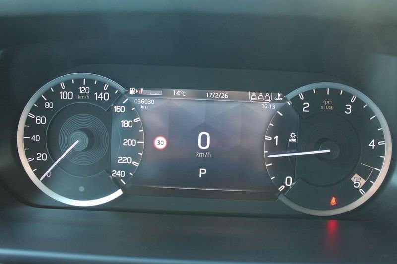 Land Rover Defender 3.0 D6 200 90 SE AWD auto.