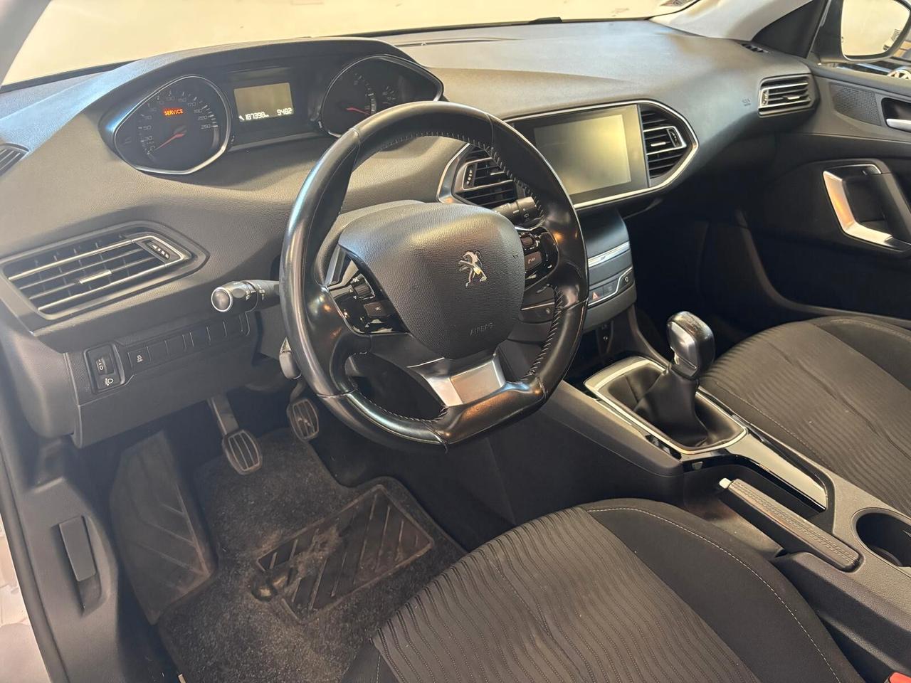 PEUGEOT 308 ANNO 2014 DS 1.6 HDI ADATTA NEOPATENTATI KM 187 MILA