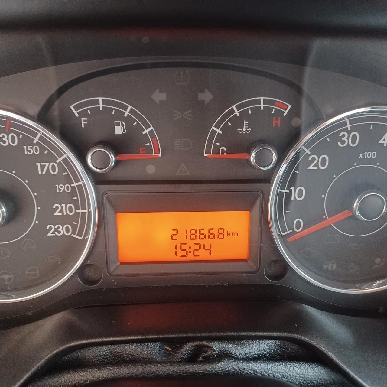 NEOPATENTATI G. PUNTO 1.4 BENZINA / METANO DI FABBRICA