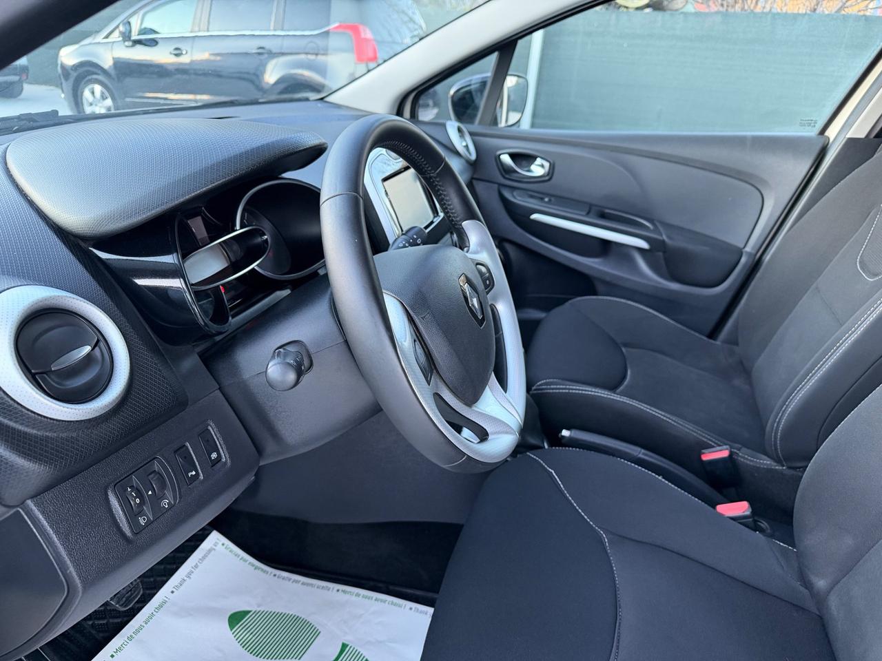 Renault Clio dCi 8V 75 CV Start&Stop 5 porte Energy Duel