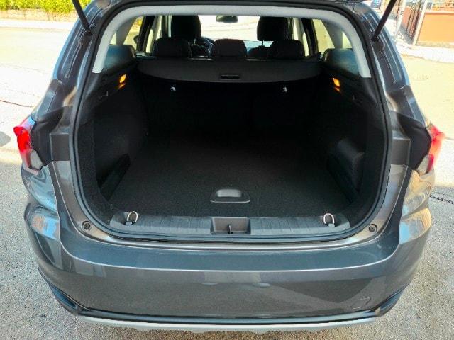 FIAT Tipo 1.5 Hybrid DCT SW Cross