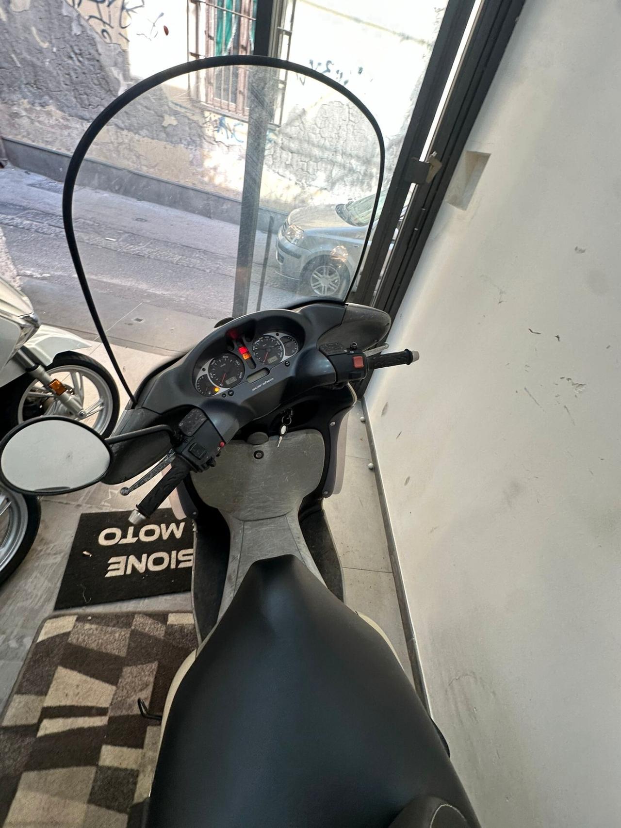 Aprilia Scarabeo 500
