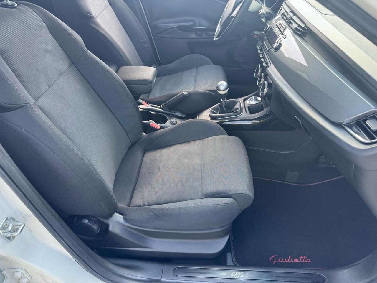 Alfa Romeo Giulietta 1.6 JTDm-2 105 CV Exclusive neopatentati