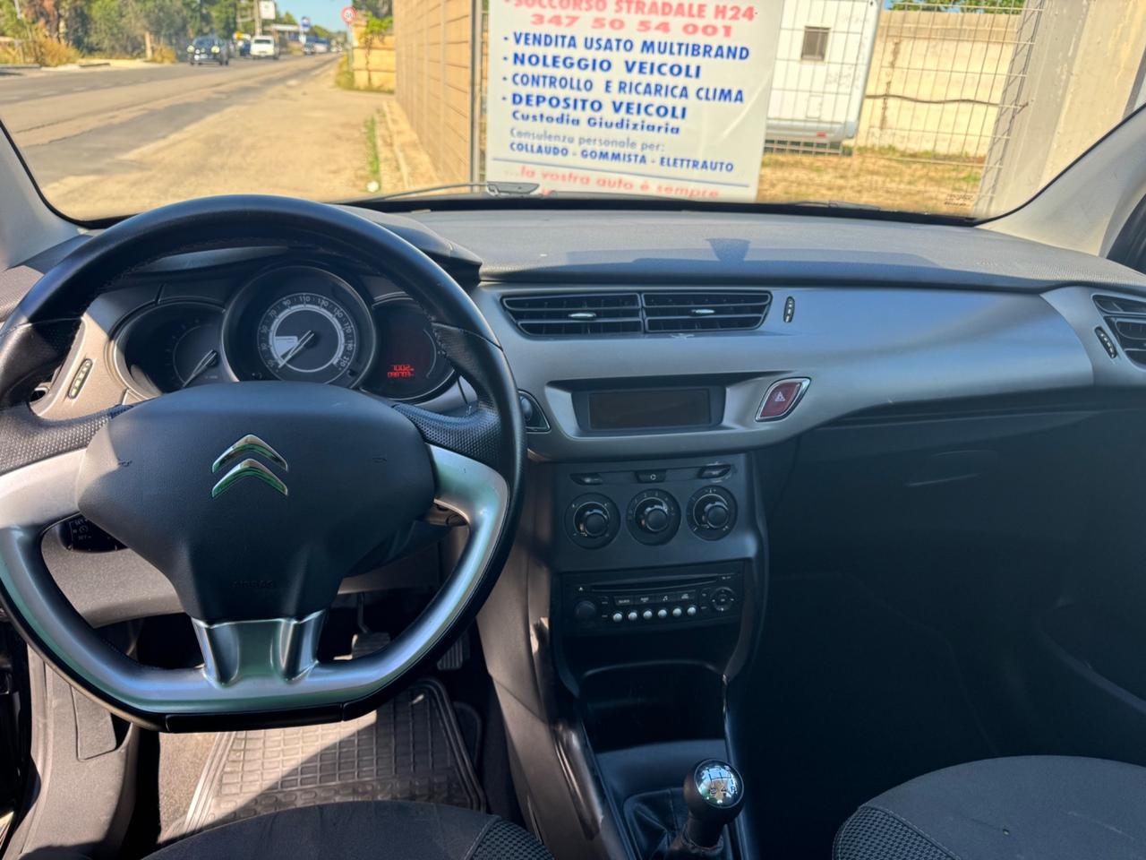 Citroen C3 1.2 benz - 2014