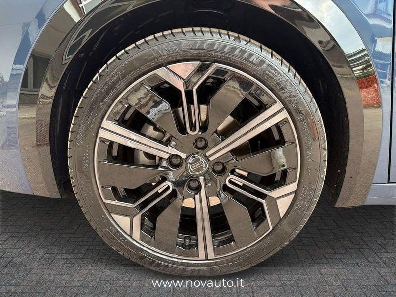 Lancia Ypsilon Ibrida Ibrida Edizione Limitata Cassina e-DCT