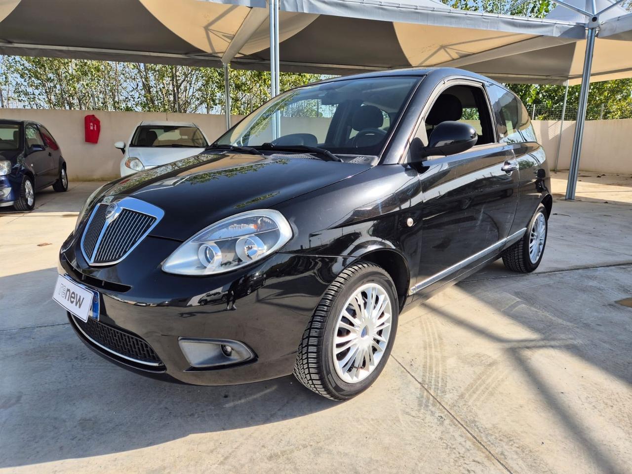 Lancia Ypsilon 1.2 69 CV Unyca