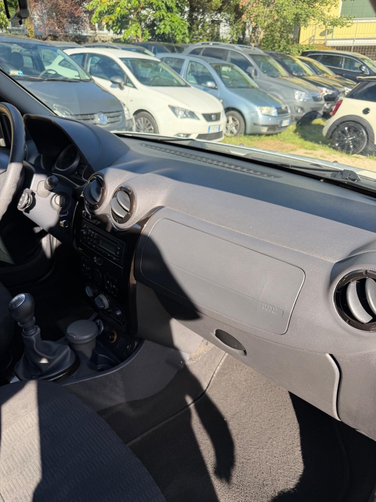 Dacia DUSTER 1.6 4x4 LAURÈATE KMCERT GARANZ