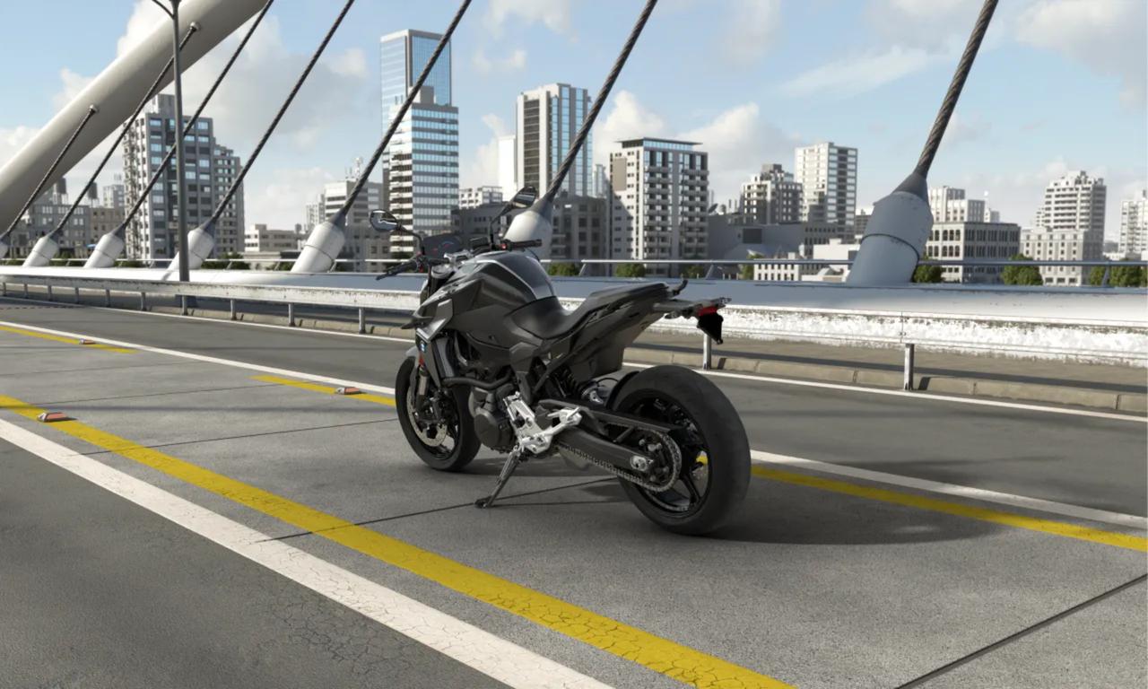 BMW F 900 R Triple Black