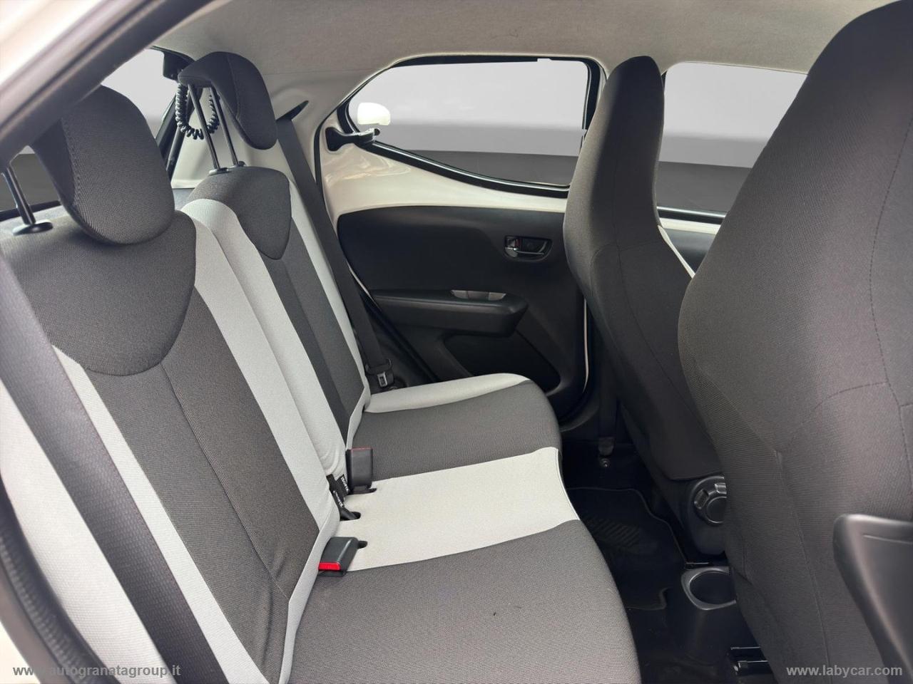 TOYOTA Aygo 1.0 VVT-i 69 CV 5p. x-cool IDEALE PER NEOPATENTATI