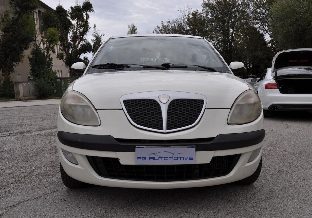 Lancia Ypsilon 1.3 Multijet 16V Momo Design NEOPATENTATI