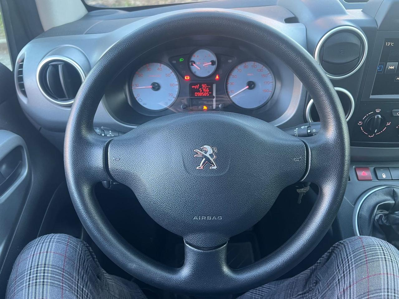 Peugeot Partner Active 1.6 Blue HDI 120 #10098