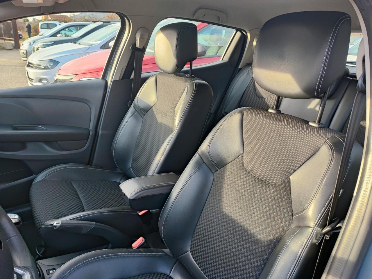 Renault Clio dCi 8V 75 CV 5 porte Moschino Life