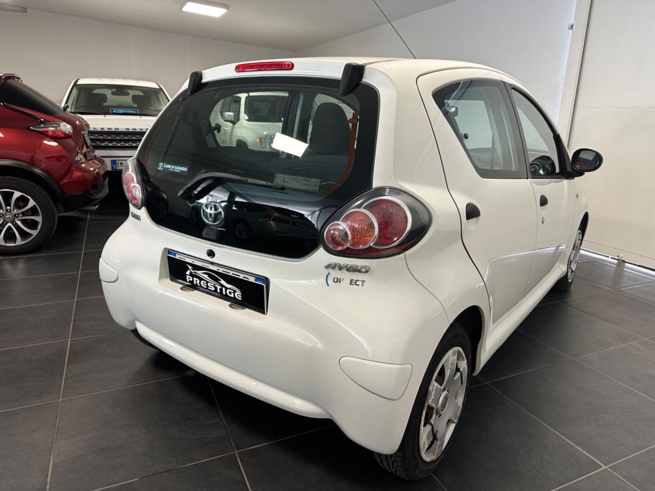 TOYOTA AYGO 1.0 NEOPATENTATI 68CV CONNECT GARANZIA