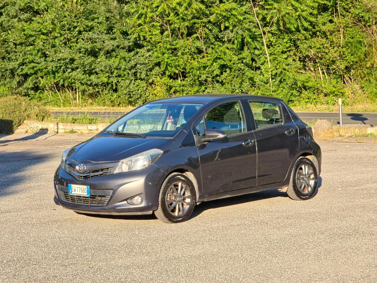 Toyota Yaris 1.0 5 porte Lounge CV-69 E5B Manuale NEO 2014