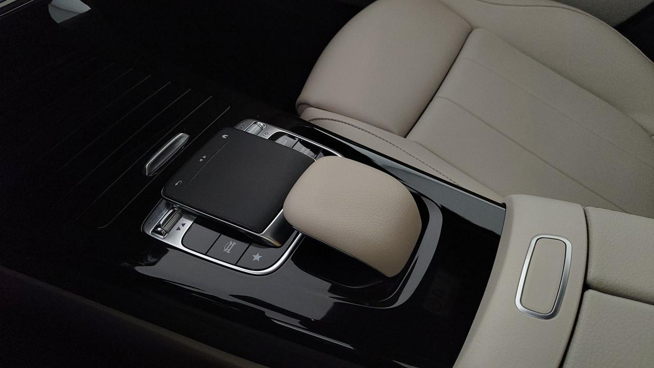 Mercedes-Benz Classe A - W177 2018 - A 200 Sport auto