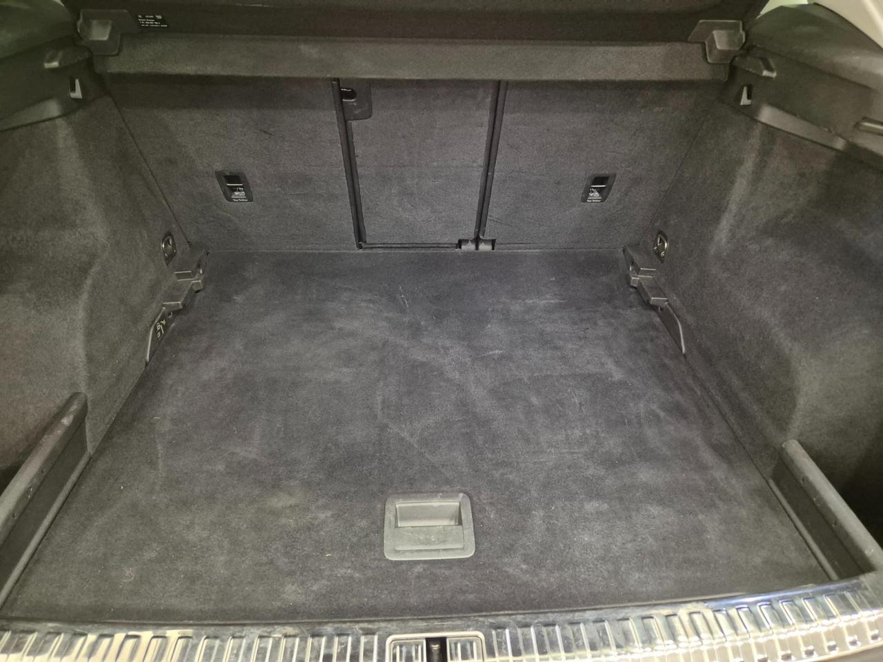 Audi Q3 35 2.0 tdi Business s-tronic - Cruise/Lim - Sens. Park.