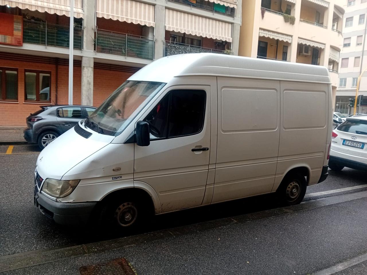Mercedes-benz Sprinter F30/28 208 CDI cat Furgone