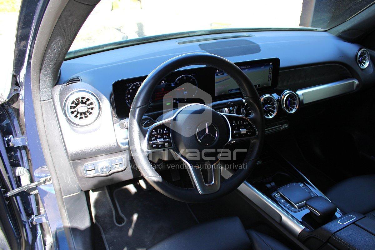 MERCEDES EQB 300 4Matic Sport Plus