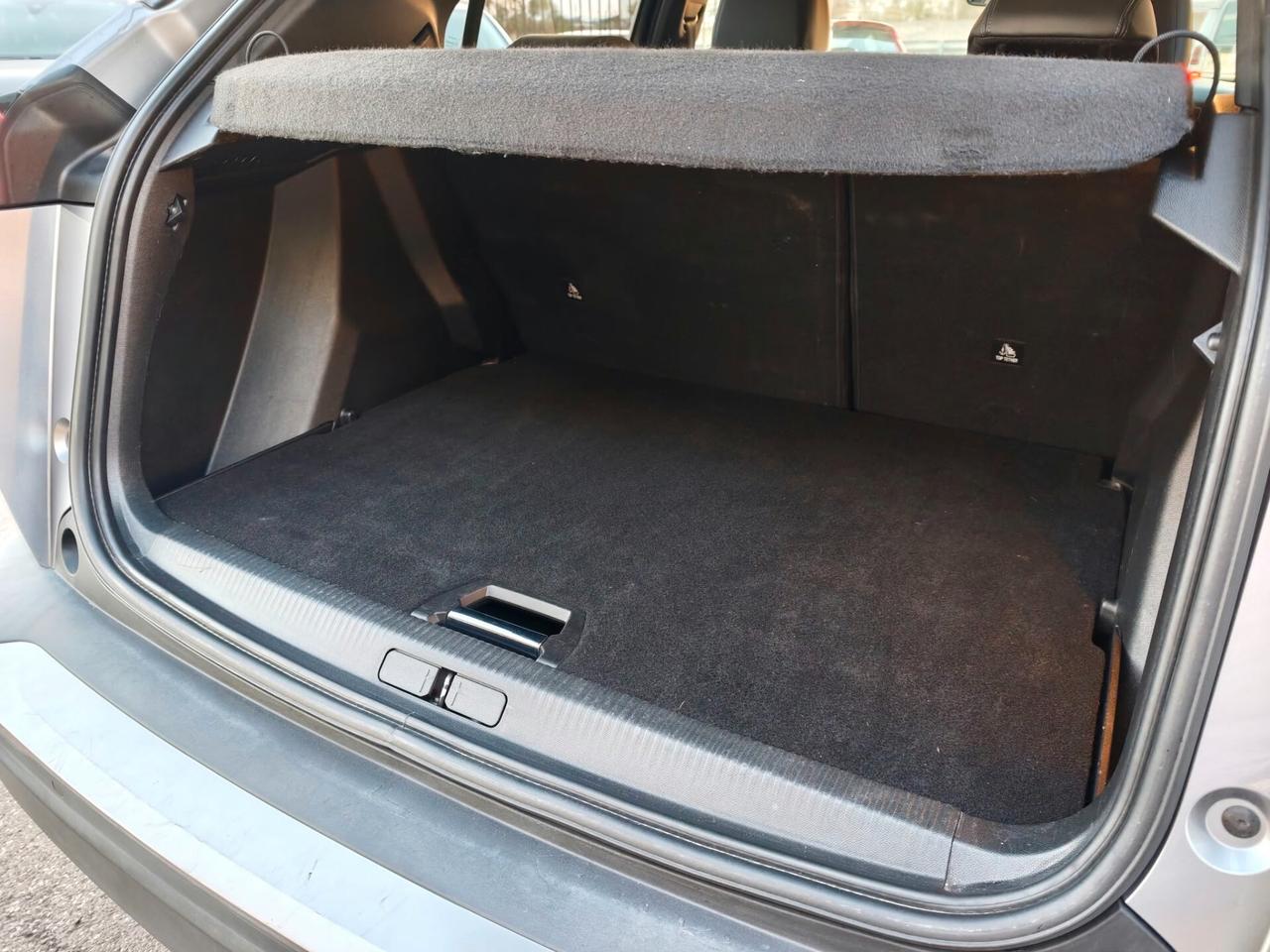 Peugeot 2008 1.5 110CV - PARI AL NUOVO