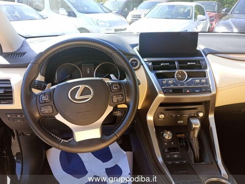 Lexus NX I 2018 300h 2.5 Luxury 4wd cvt