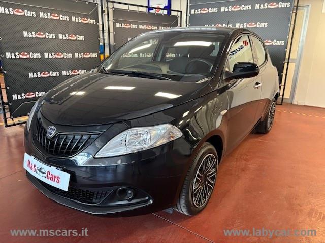 LANCIA Ypsilon 1.0 FireFly 5p. S&S Hybrid Oro