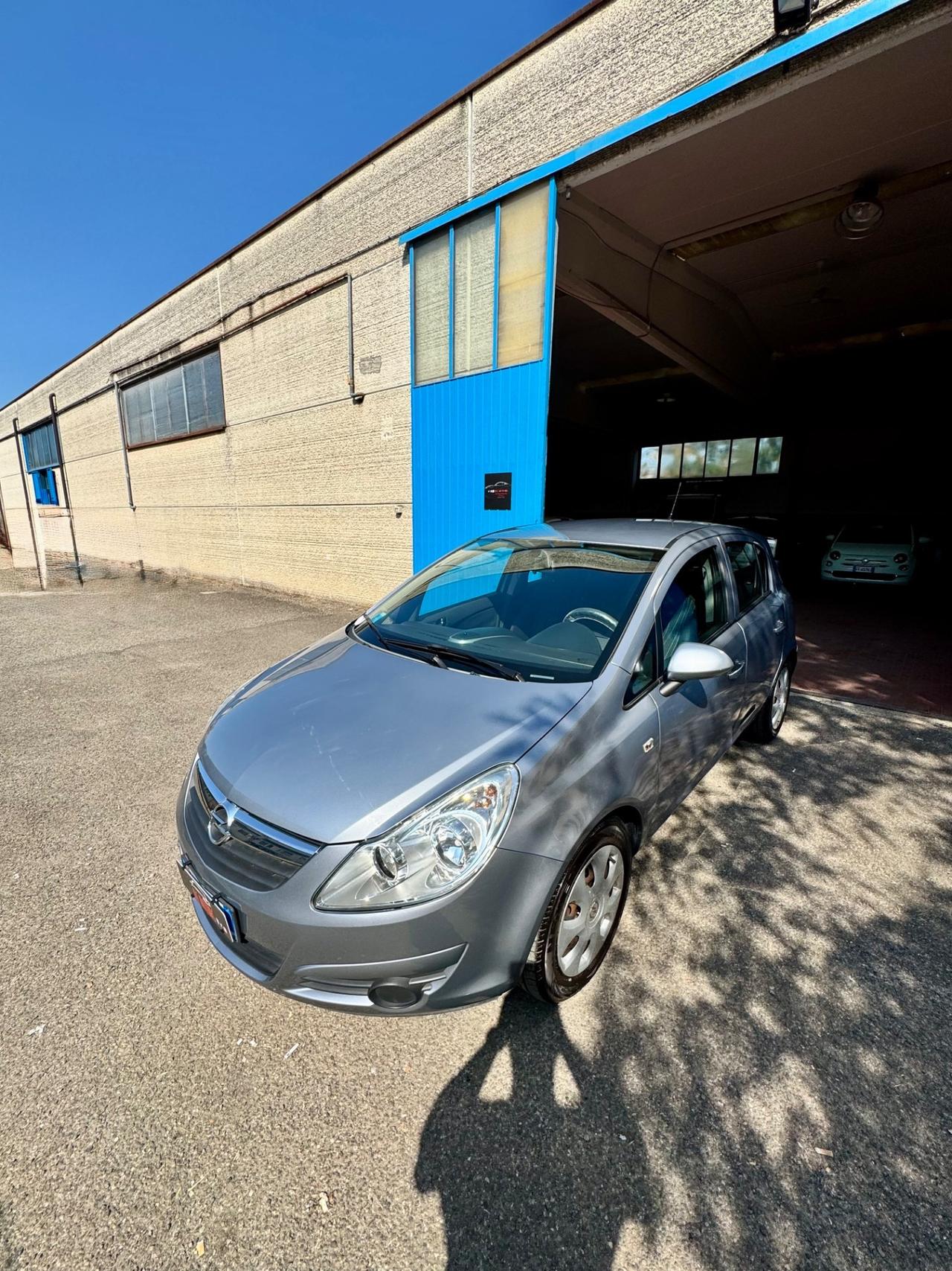 Opel Corsa 1.2 5 porte Easytronic Cosmo