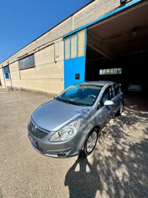 Opel Corsa 1.2 5 porte Easytronic Cosmo