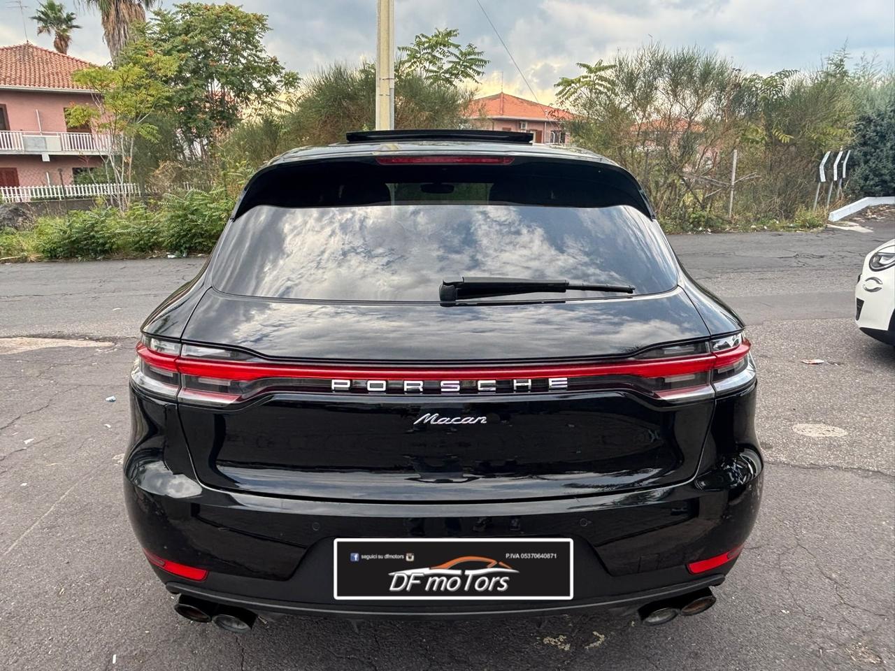 Porsche Macan 2.0-2021
