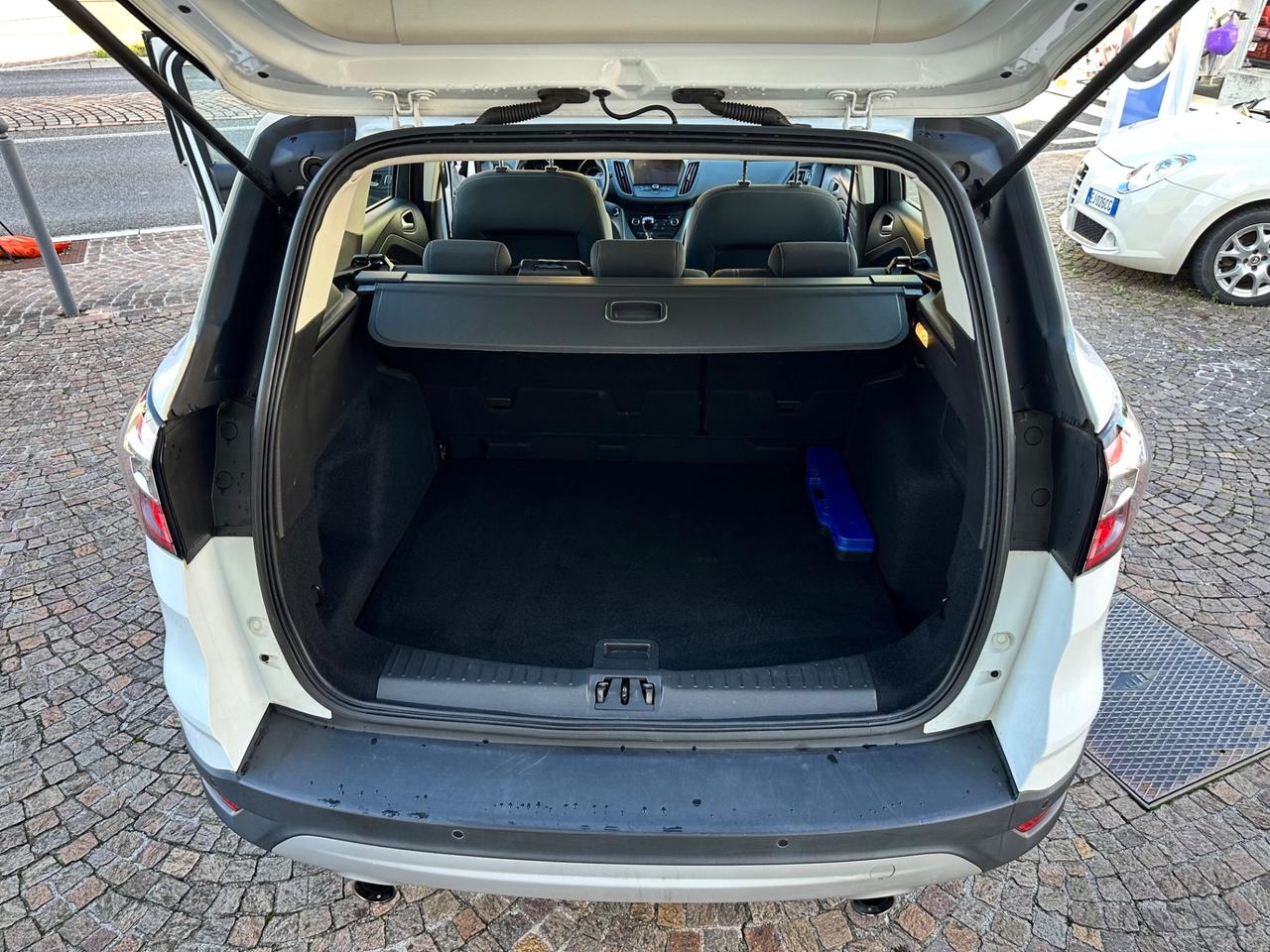 Ford Kuga 1.5 TDCI 120 CV S&S 2WD Titanium