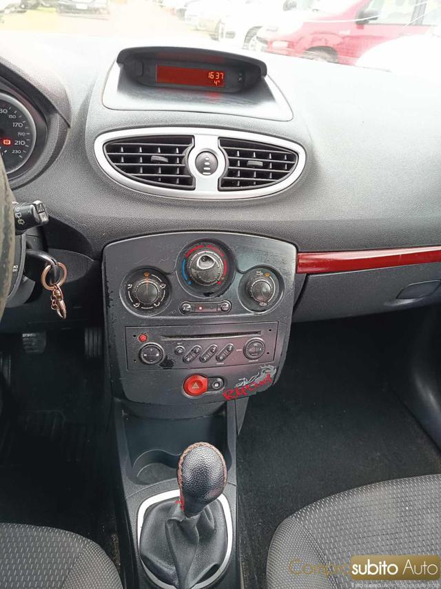 RENAULT Clio 1.5 dCi 70CV 5 porte
