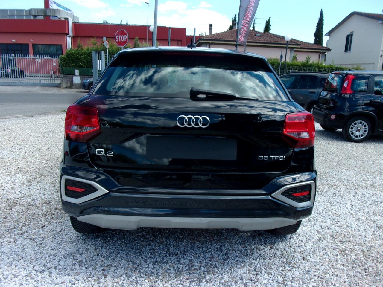 Audi Q2 35 TFSI S tronic Business