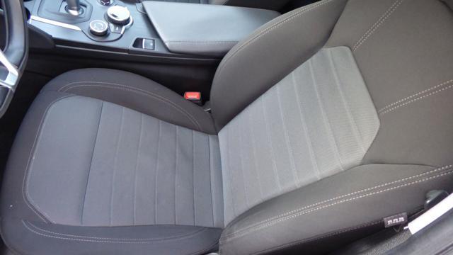 ALFA ROMEO Giulia 2.2 Turbodiesel 136 CV AT8 Business
