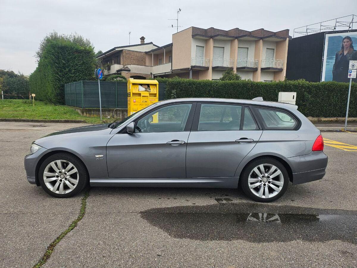 BMW Serie 3 Touring 320d xdrive Attiva 184cv