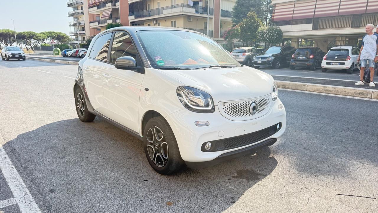 Smart ForFour 90 0.9 Turbo Passion LED NAVI CAR PLAY PDC CERCHI 15 BLUETOOTH