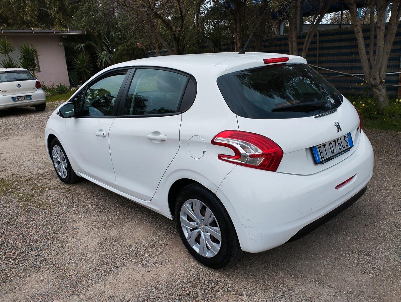 Peugeot 208 1.2 VTi 82 CV 5 porte Allure
