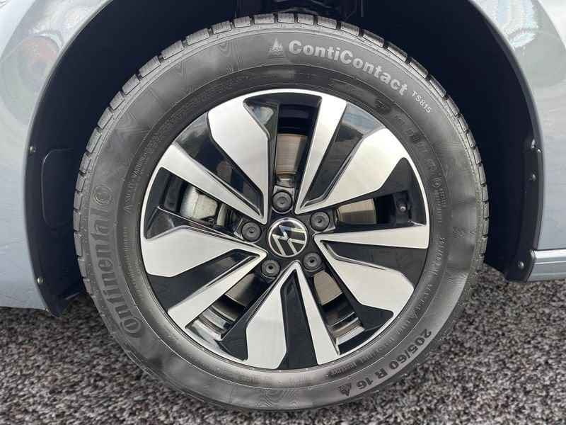 Volkswagen Touran 1.5 TSI ACT MOVE 16" CAMERA App connect Navi