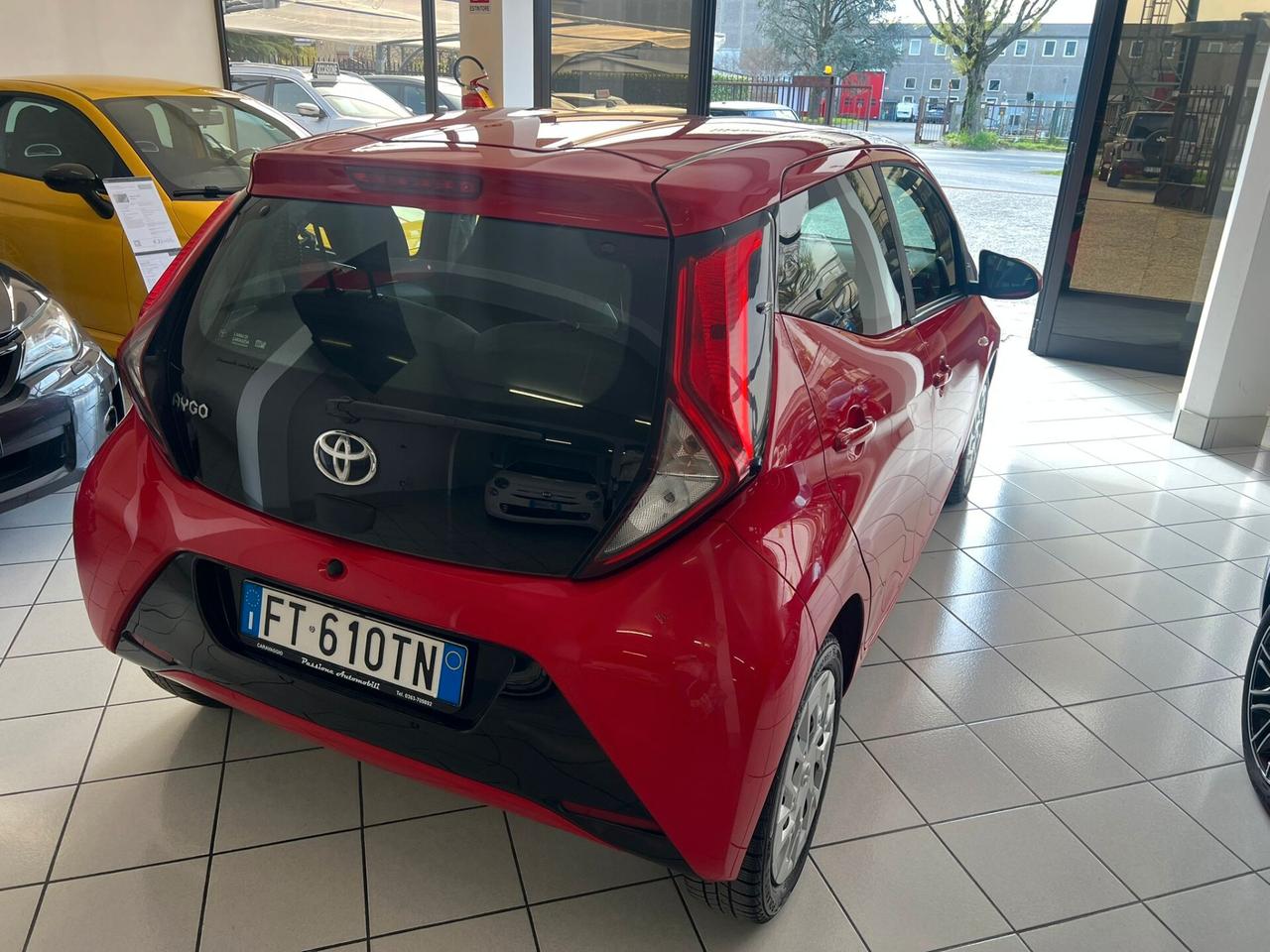 Toyota Aygo 1.0 VVT-i 72 CV 5 porte x-play