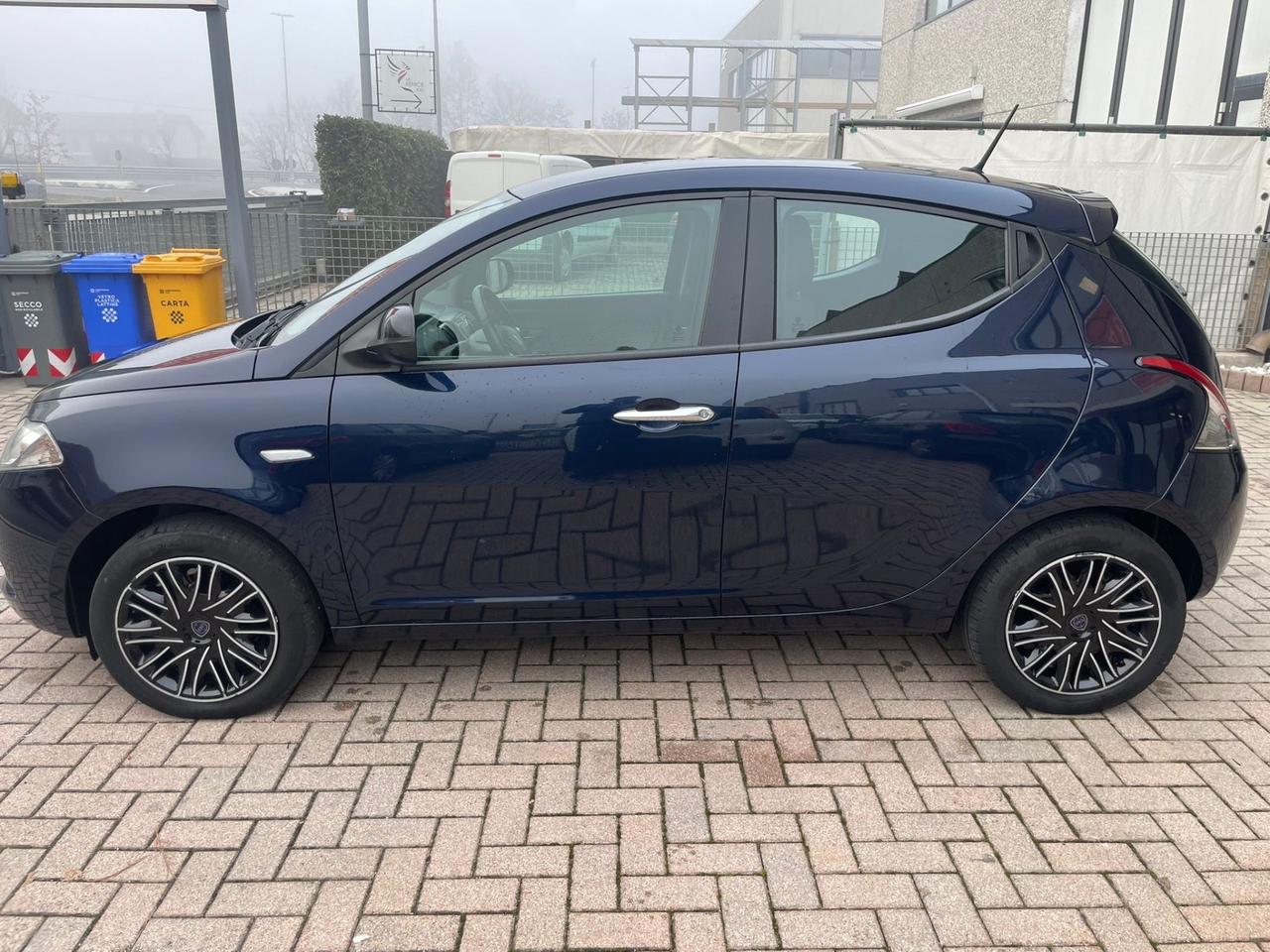 Lancia Ypsilon 1.2 69 CV 5 porte Platinum 51.000 km