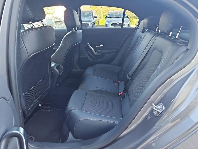 Mercedes-Benz Classe A A 180 d Progressive Advanced