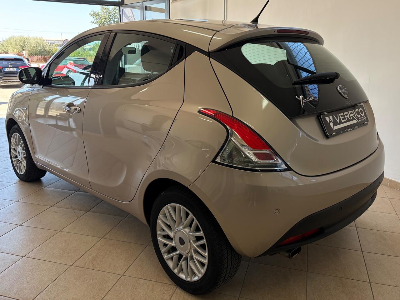 Lancia Ypsilon 1.2 69 CV 5 porte Elle