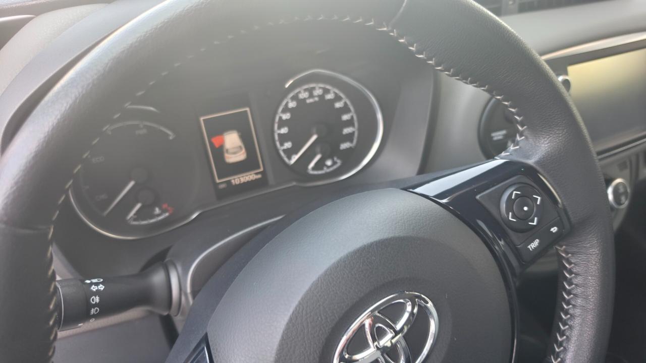 Toyota Yaris 1.5 Hybrid 5 porte Active