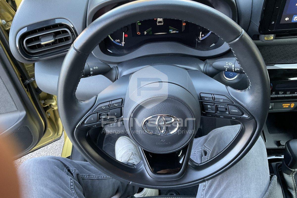 TOYOTA Yaris Cross 1.5 Hybrid 5p. E-CVT AWD-i Premiere