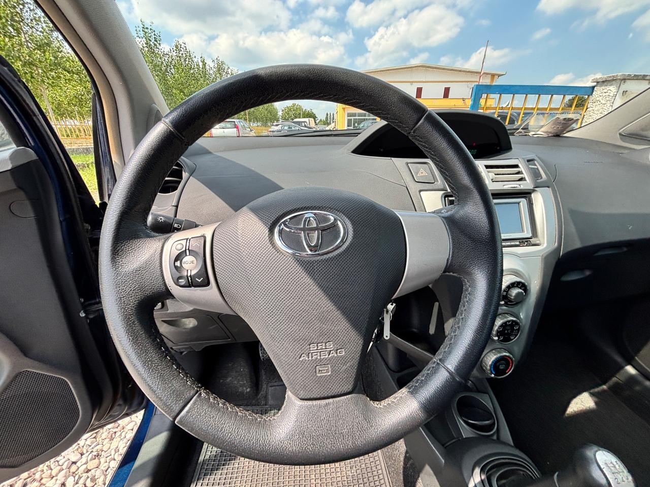 Toyota Yaris 1.0 3 porte