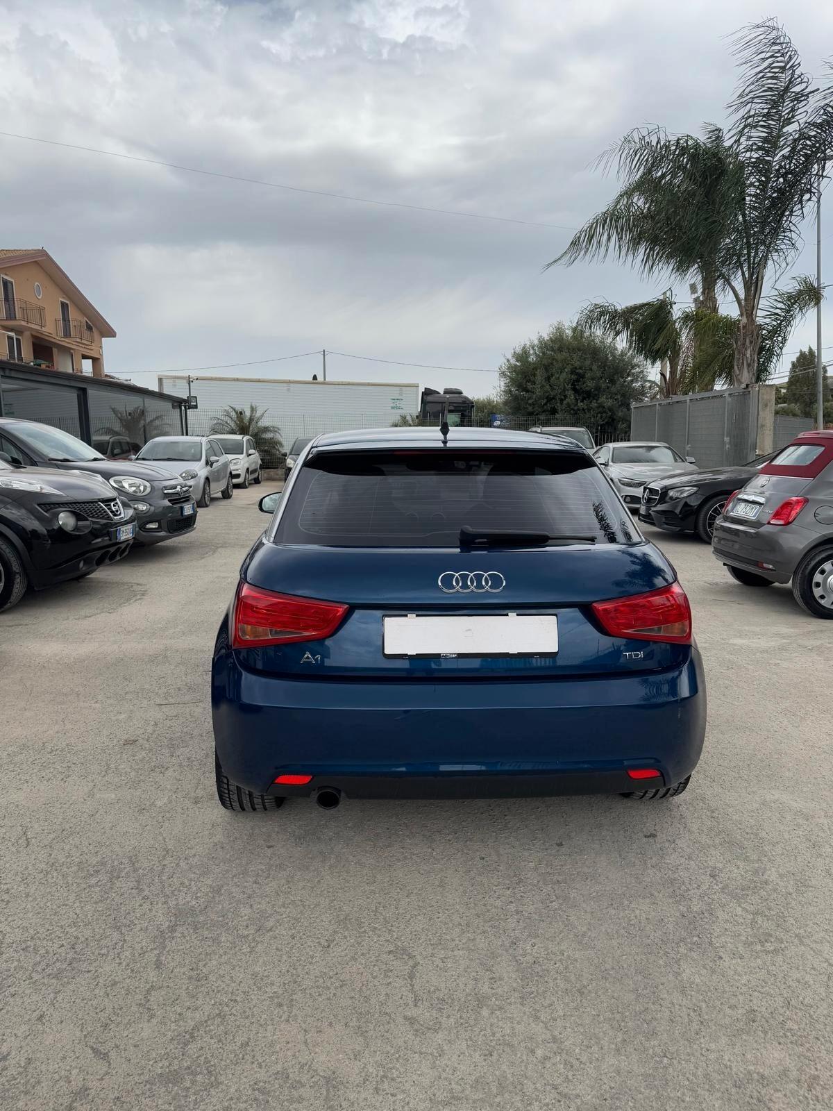 Audi A1 1.6 TDI 105 CV Ambition 2011