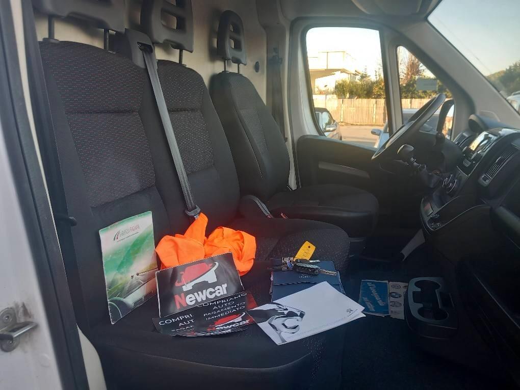 Peugeot Boxer 330 2.2 BlueHDi 140 S&S PC-TN Furgone