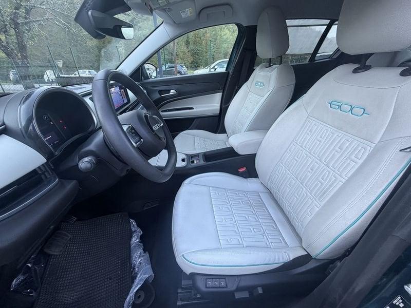 FIAT 600 1.2 hybrid 100cv auto