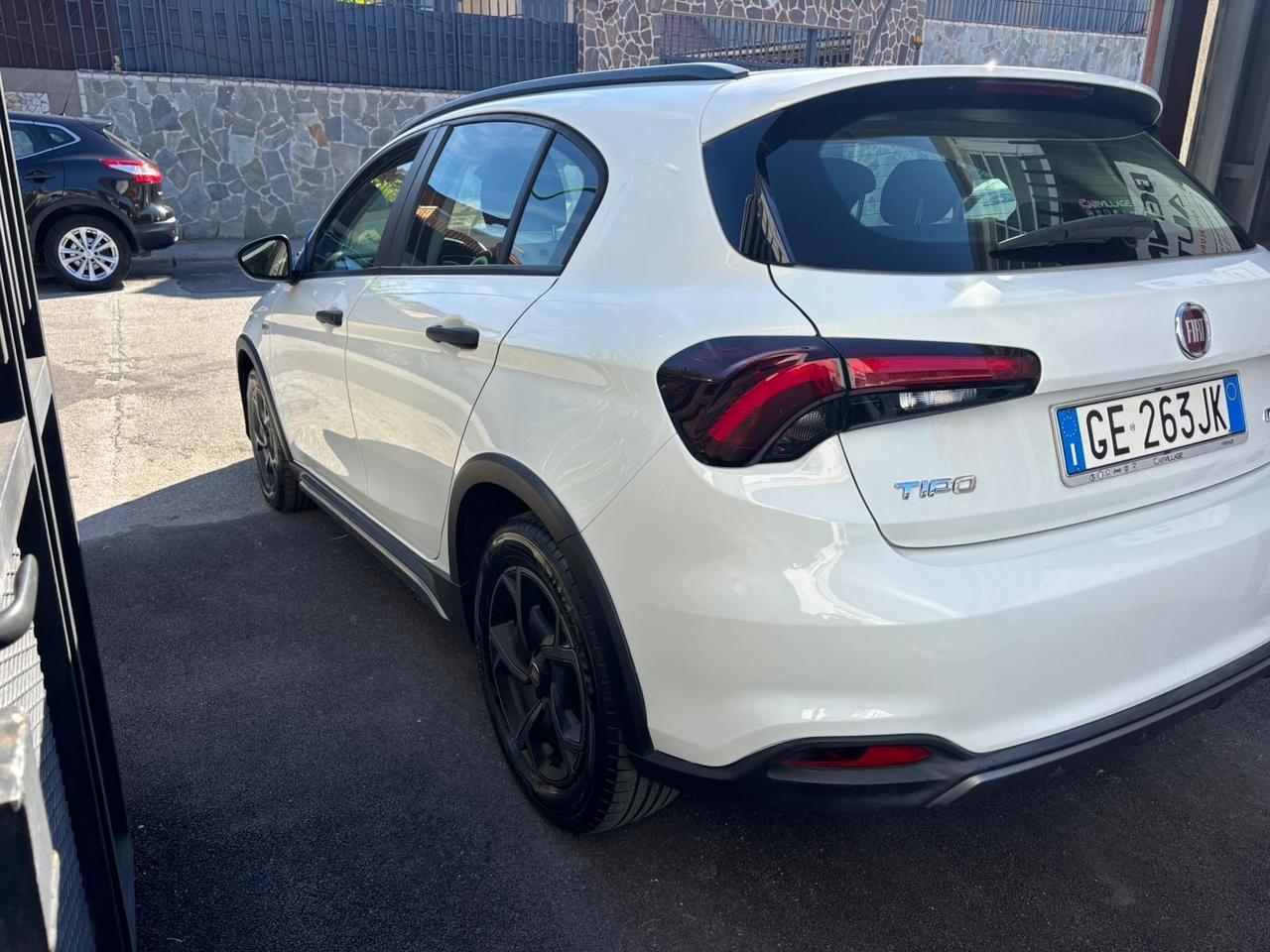 Fiat Tipo 1.6 Mjt S&S 5 porte Cross