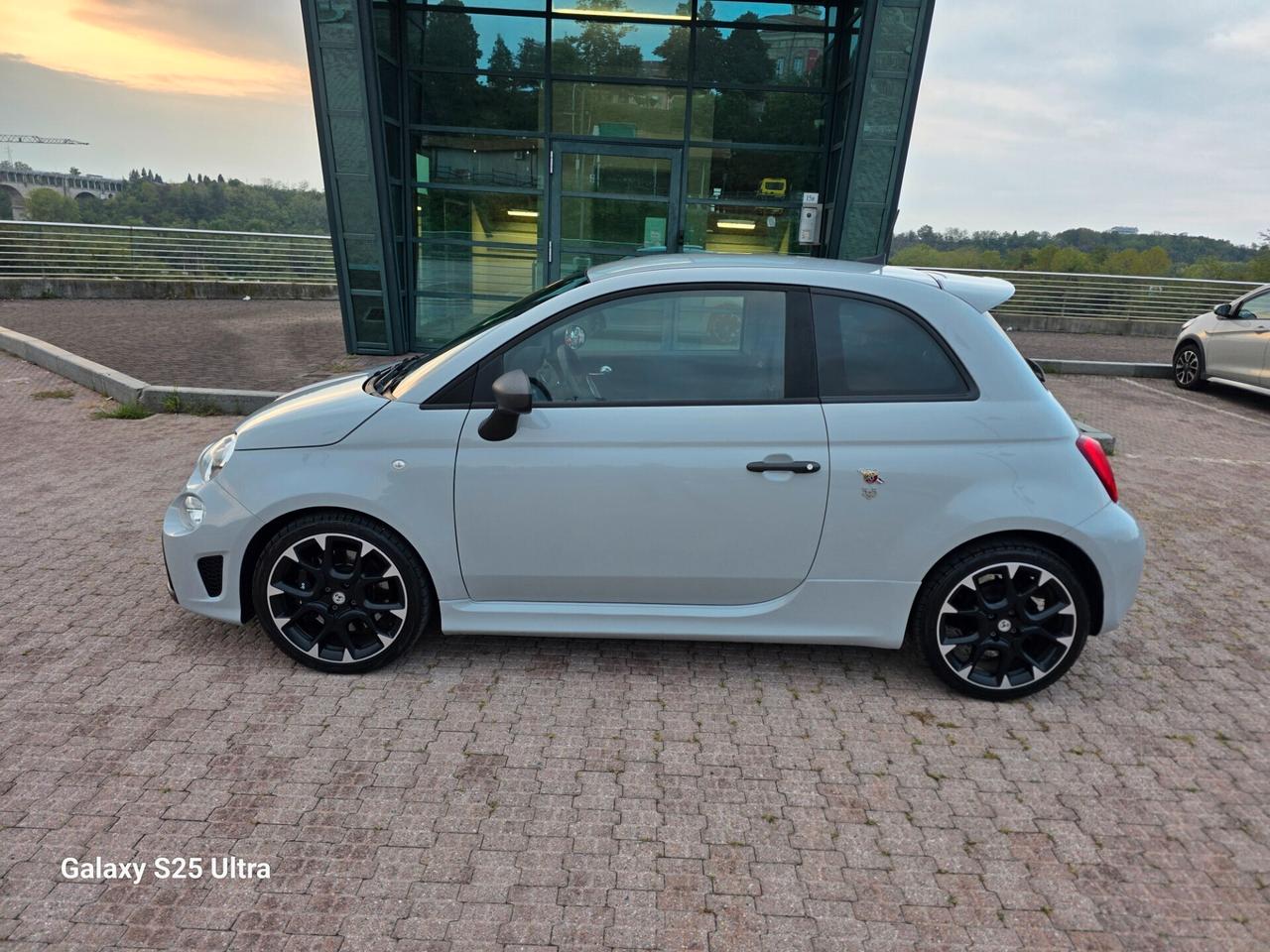 595 180 CV Competizione valutiamo usato
