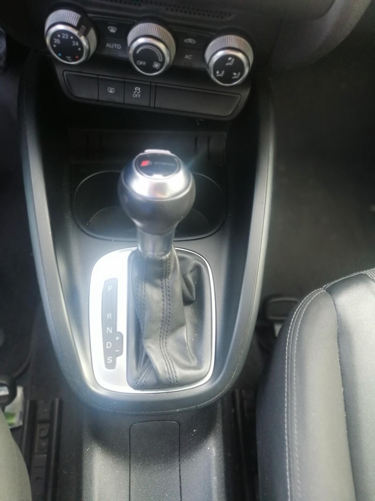 Audi A1 1.6 TDI S tronic S LINE.